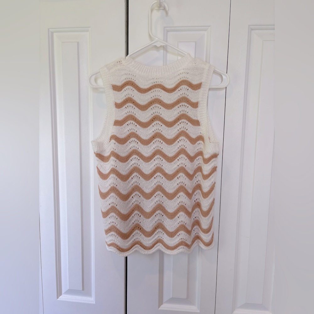 NWT - Be Cool Crochet Sleeveless Top - Size Medium - Picture 3 of 11